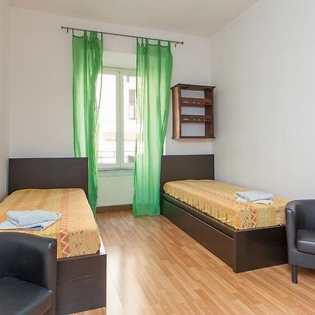 Rental In Rome Santini Apartment Zimmer foto